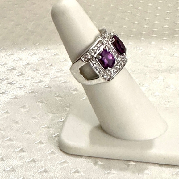 Genuine Amethyst & White Zircon Ring Sterling Silver Sz 6! 💜 - Picture 7 of 12